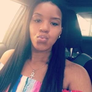 Meet your Posher, Latara